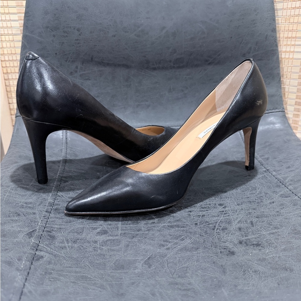 Diane Von Furstenberg Classic Black Heels